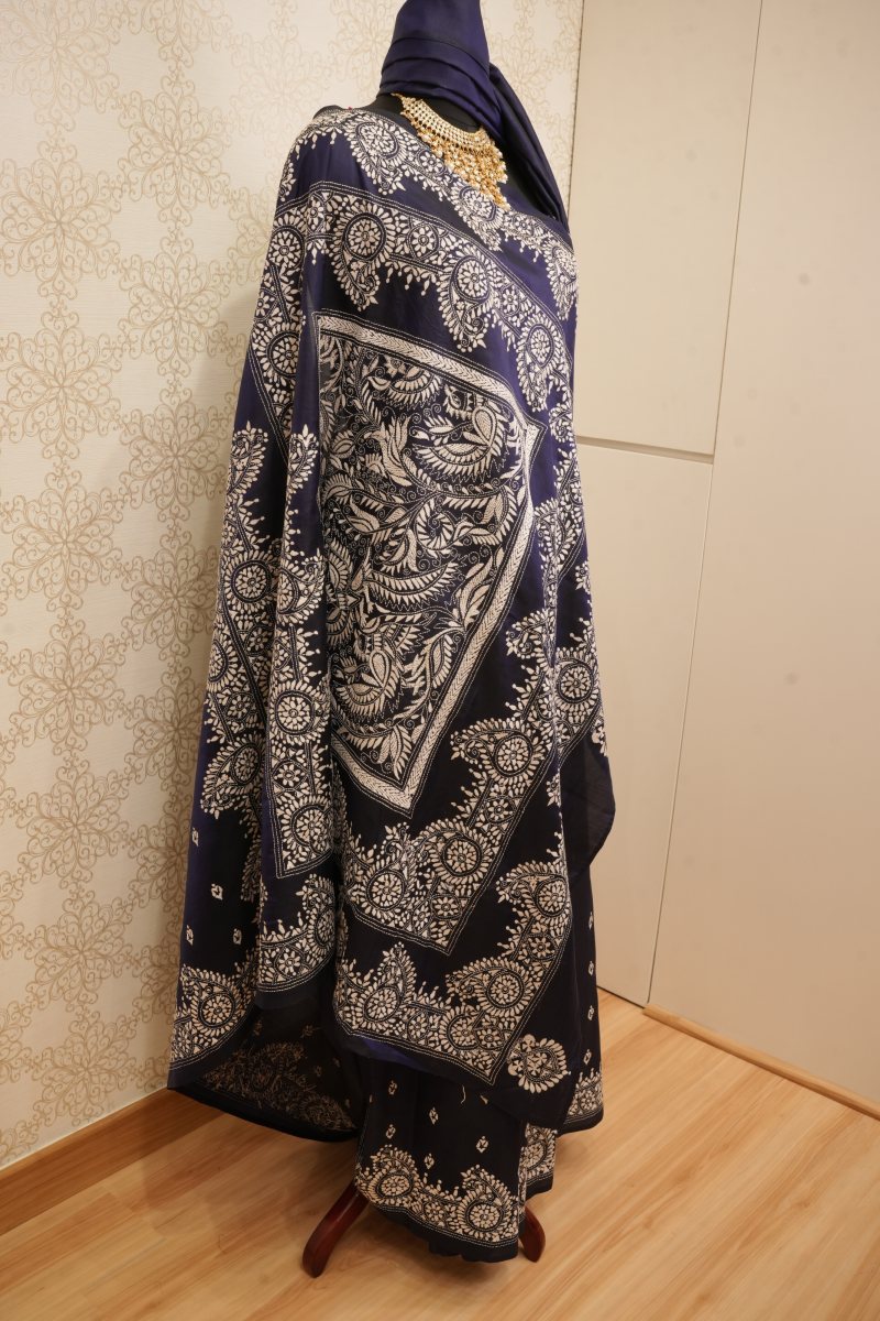 Dark Wine and Dark Royal Blue Pure Silk Kantha Saree — photo 3
