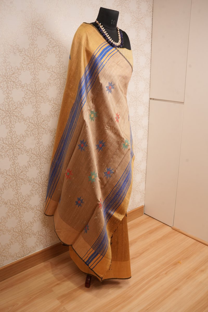 Natural Gold Bhagalpuri Tussar Silk Saree — photo 3