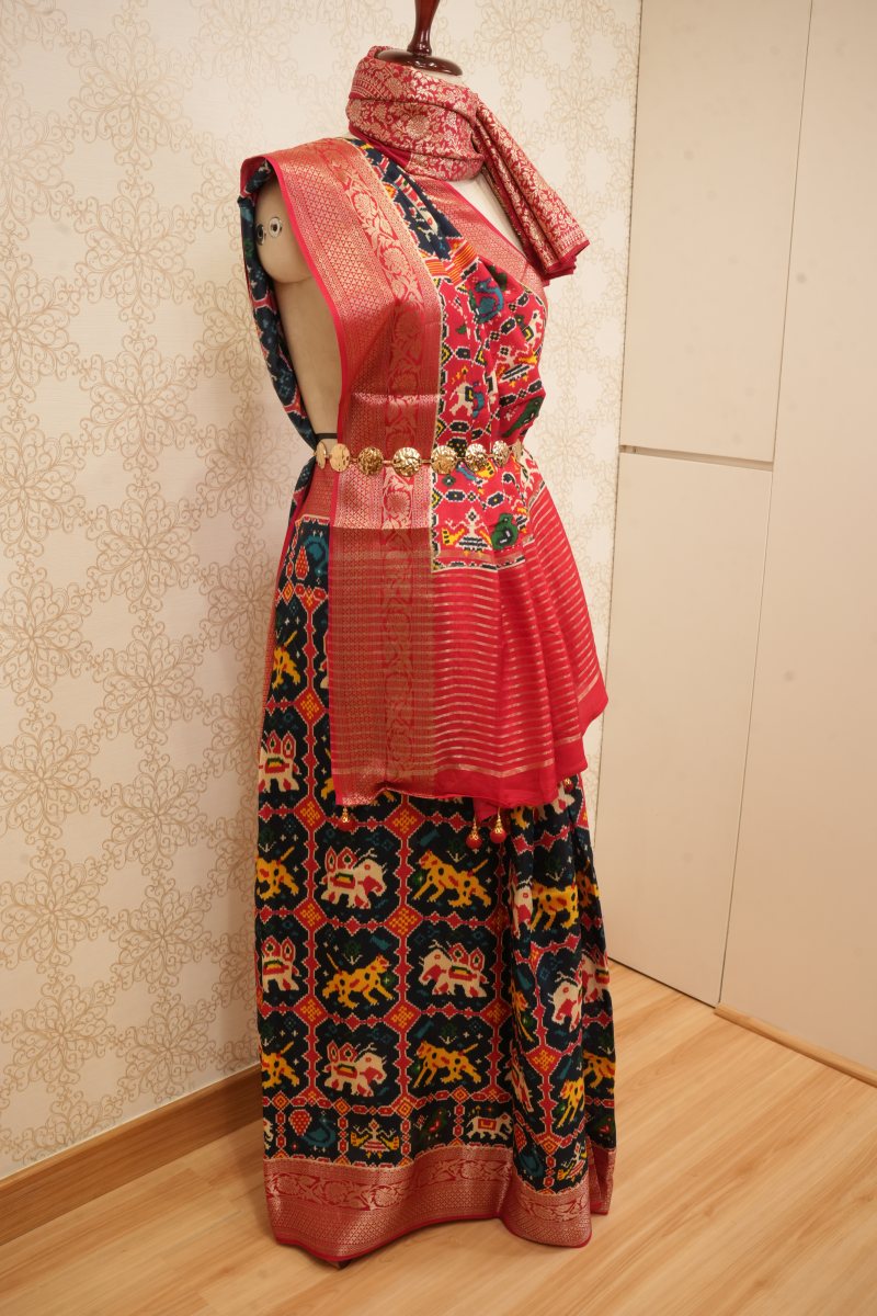 Black and Vermilion Red Dola Silk Patola Saree — photo 5
